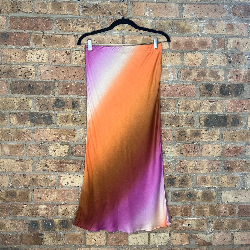Devotion Twins Silk ombré midi skirt. Size S, brand new never worn